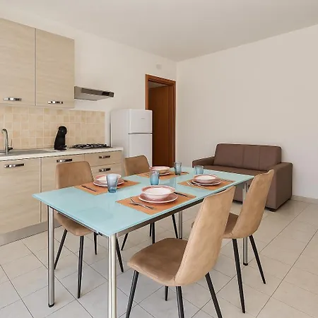 Casa Katia Vacanze Oristano, A Pochi Minuti Dalle Spiagge Piu Belle Della Sardegna E Pochi Minuti Da Oristano, Casa Dotata Di Tutti I Comfort Ferienhaus